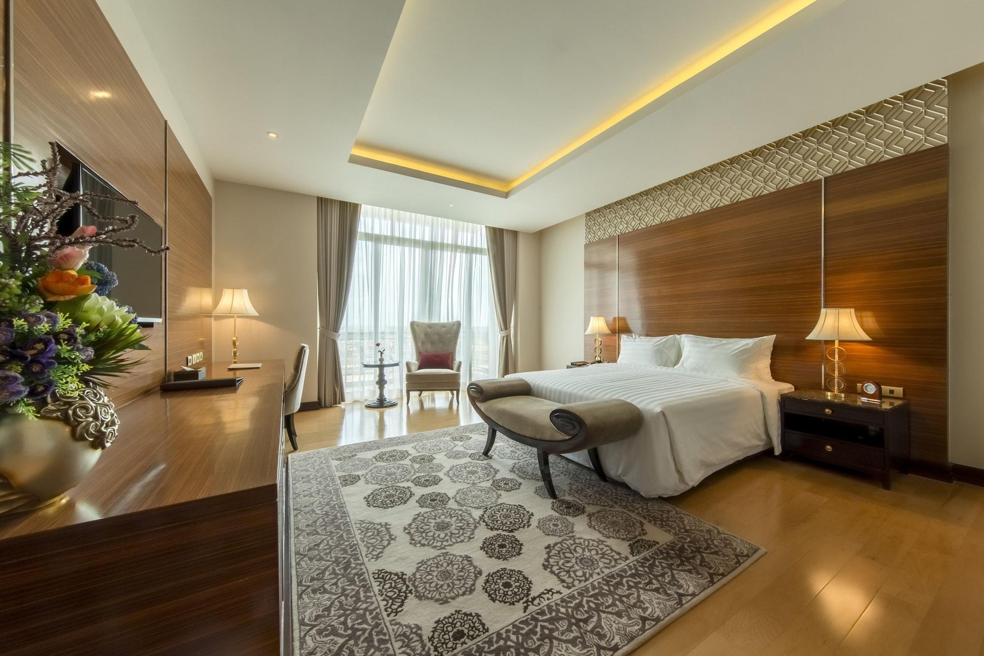 פנום פן Garden City Hotel מראה חיצוני תמונה