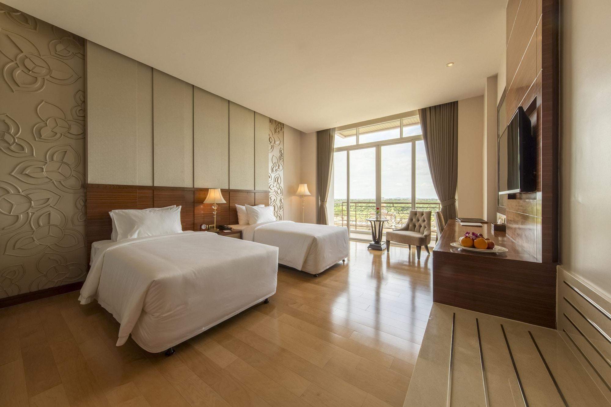 פנום פן Garden City Hotel מראה חיצוני תמונה