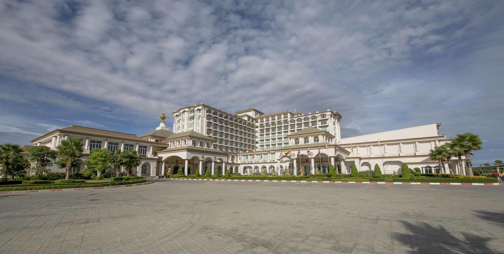 פנום פן Garden City Hotel מראה חיצוני תמונה