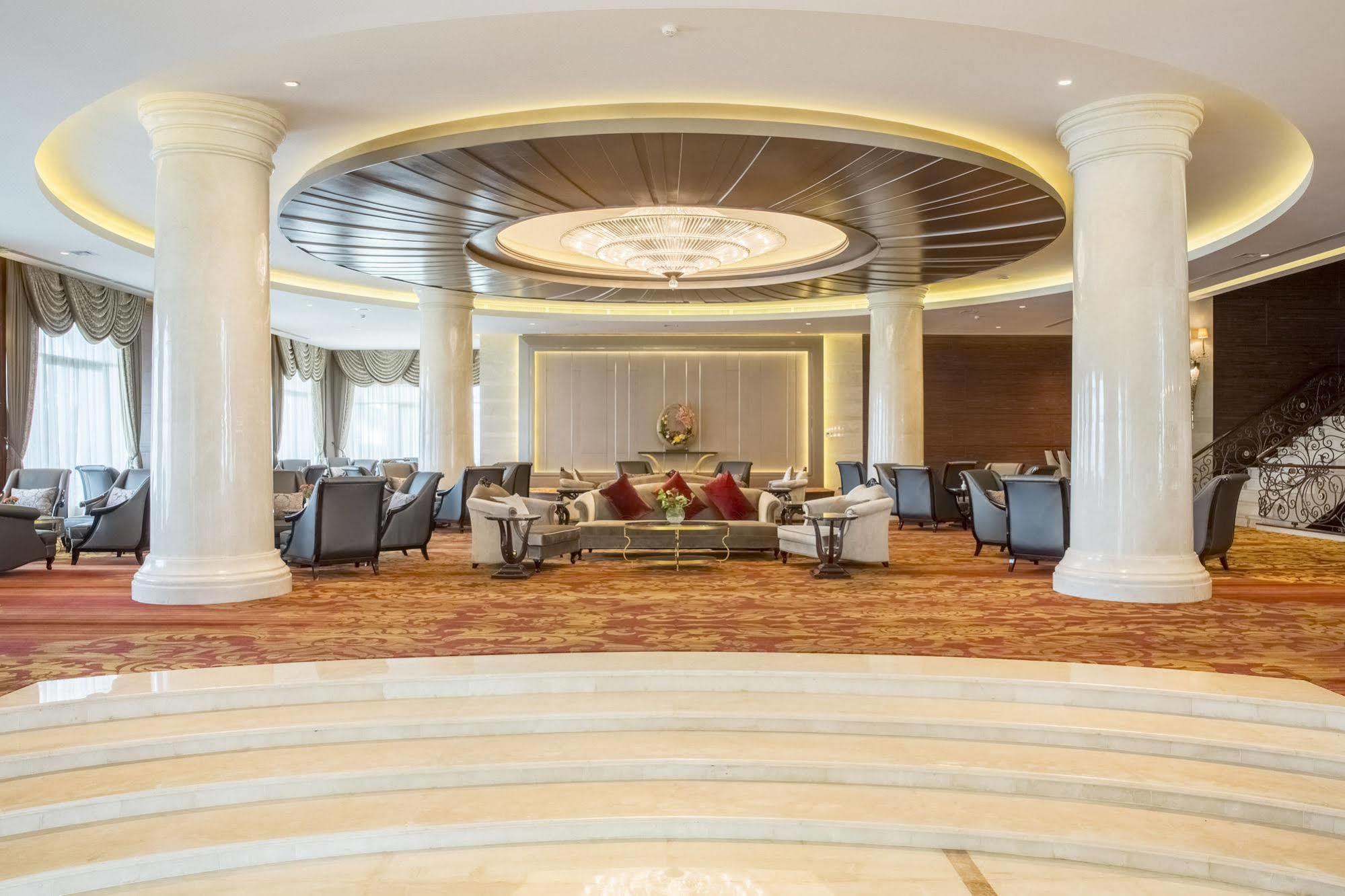 פנום פן Garden City Hotel מראה חיצוני תמונה