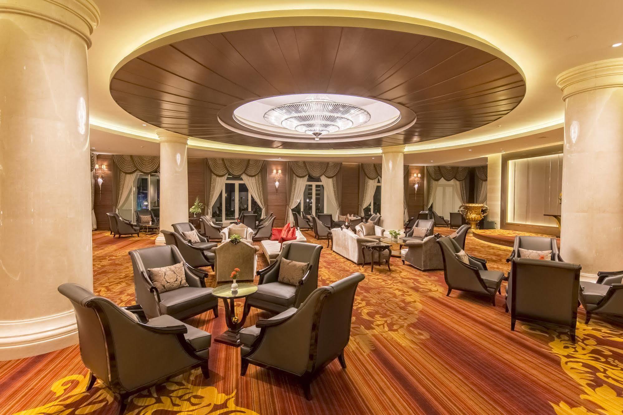 פנום פן Garden City Hotel מראה חיצוני תמונה