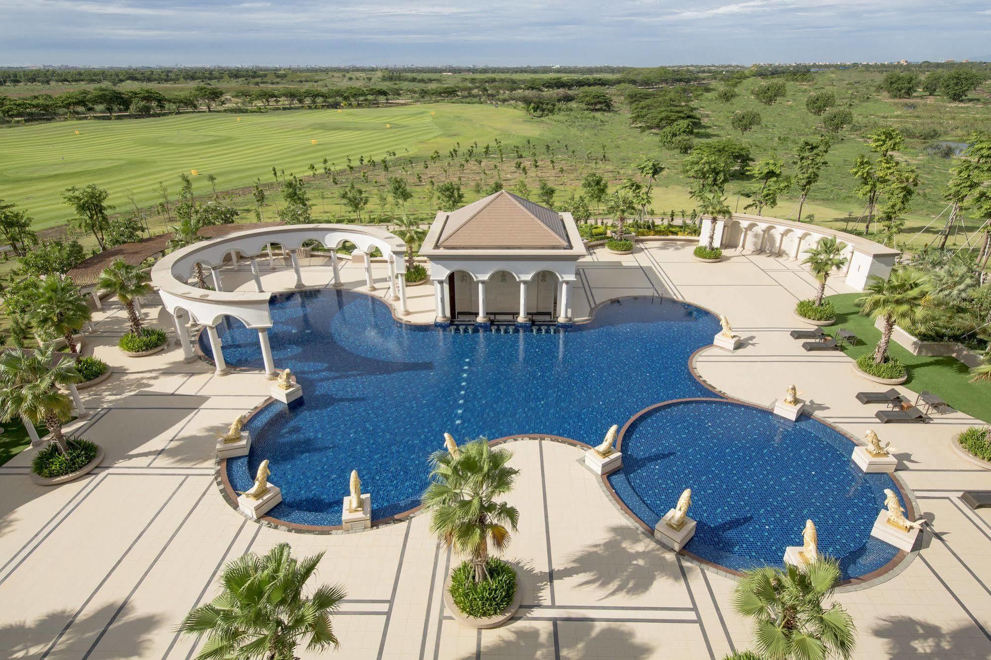 פנום פן Garden City Hotel מראה חיצוני תמונה