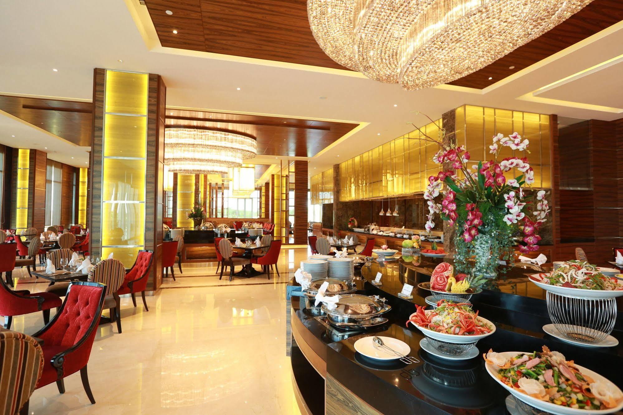 פנום פן Garden City Hotel מראה חיצוני תמונה