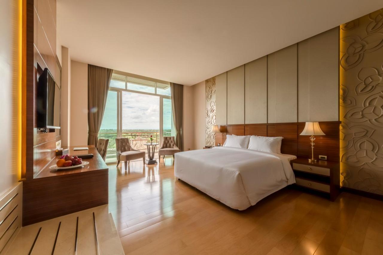 פנום פן Garden City Hotel מראה חיצוני תמונה